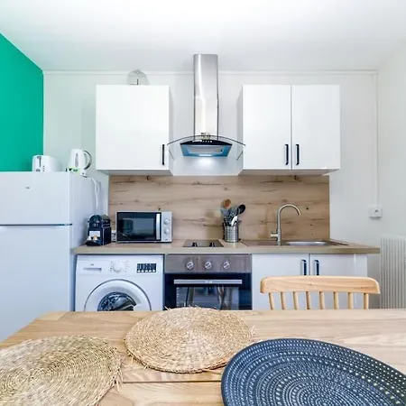 Superbe : Parking Gratuit + Fibre Wifi + Balcon Daire *